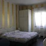 Bed & Breakfast A57 3*