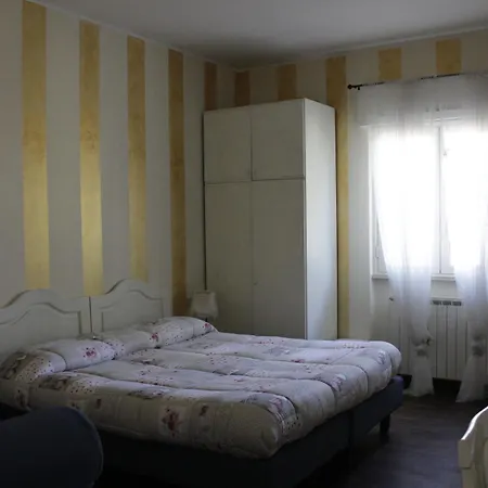 Bed & Breakfast A57 2*